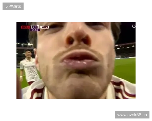 小雷:摄像机都是口水,得管你收费了!赖斯:只是轻吻了一下😂 小雷:摄像机都是口水,得管你收费了!赖斯:只是轻吻了一下😂