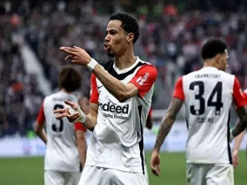 鲁尼：伊萨克为缺乏季前备战付出代价，埃基蒂克出场顺位应更靠前